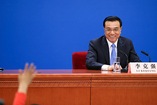 2015年3月15日，李克強總理在北京人民大會堂與中外記者見面，并回答記者提問時說：“大眾創(chuàng)業(yè)、萬眾創(chuàng)新，實際上是一個改革?！? height=